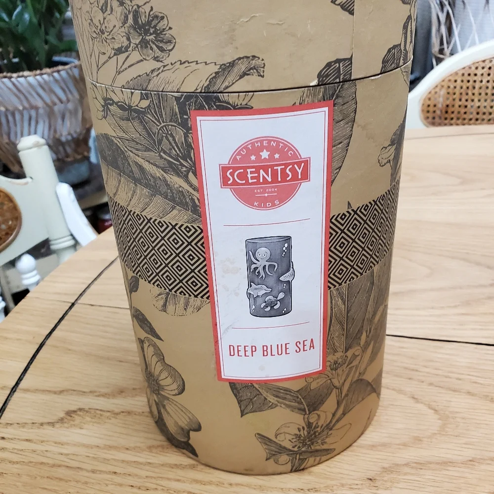 Scentsy Deep Blue Sea Warmer‎ Cover